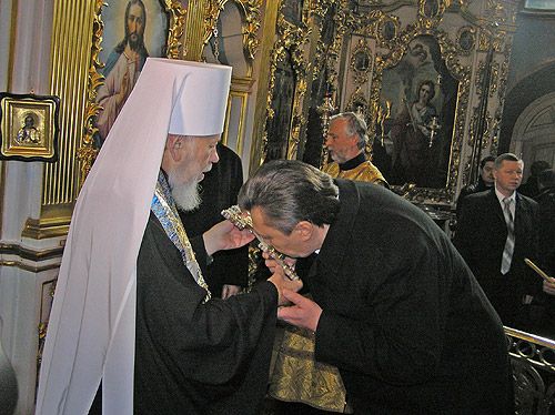 Передвиборчий молебень Віктора Януковича у Києво-Печерській лаврі - фото 55119