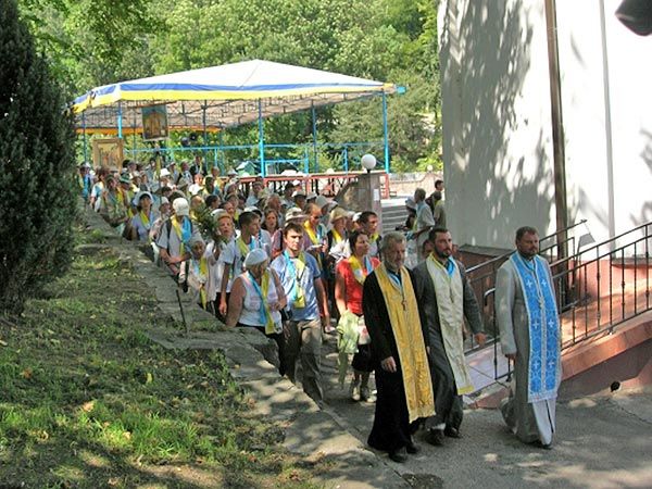 Родини емігрантів молилися у Зарваниці - 55141 Родини емігрантів молилися у Зарваниці - фото 55141