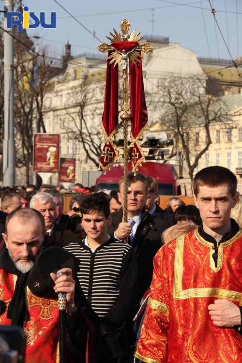 Хресна Хода у Львові, 18 березня 2012 (Хрестопоклінна неділя) - фото 55259