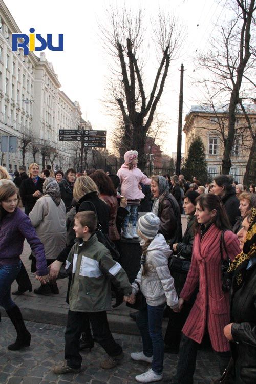 Хресна Хода у Львові, 18 березня 2012 (Хрестопоклінна неділя) - фото 55277
