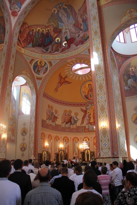 Понад 25 тисяч вірних взяло участь в освяченні катедрального собору УГКЦ у Коломиї - фото 55367