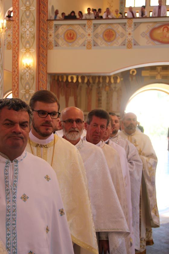 Понад 25 тисяч вірних взяло участь в освяченні катедрального собору УГКЦ у Коломиї - фото 55377