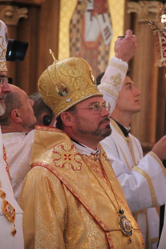 Понад 25 тисяч вірних взяло участь в освяченні катедрального собору УГКЦ у Коломиї - фото 55385