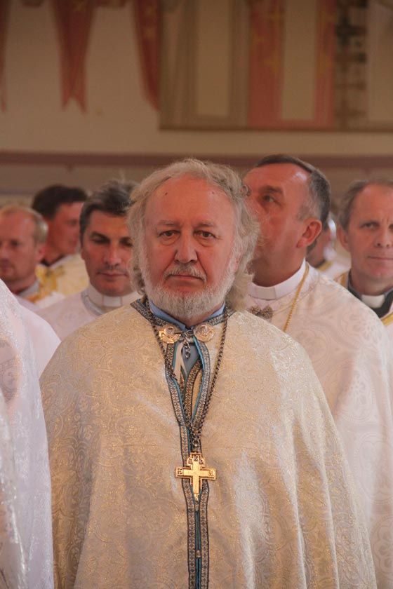 Понад 25 тисяч вірних взяло участь в освяченні катедрального собору УГКЦ у Коломиї - фото 55386