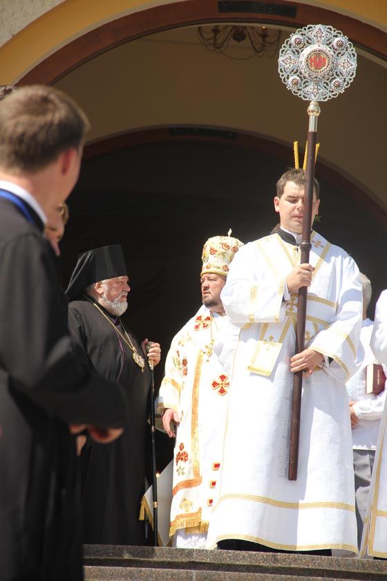 Понад 25 тисяч вірних взяло участь в освяченні катедрального собору УГКЦ у Коломиї - фото 55390