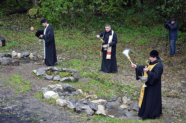 Екуменічну меморіал-каплицю освятили на Хмельниччині - 55727 Екуменічну меморіал-каплицю освятили на Хмельниччині - фото 55727