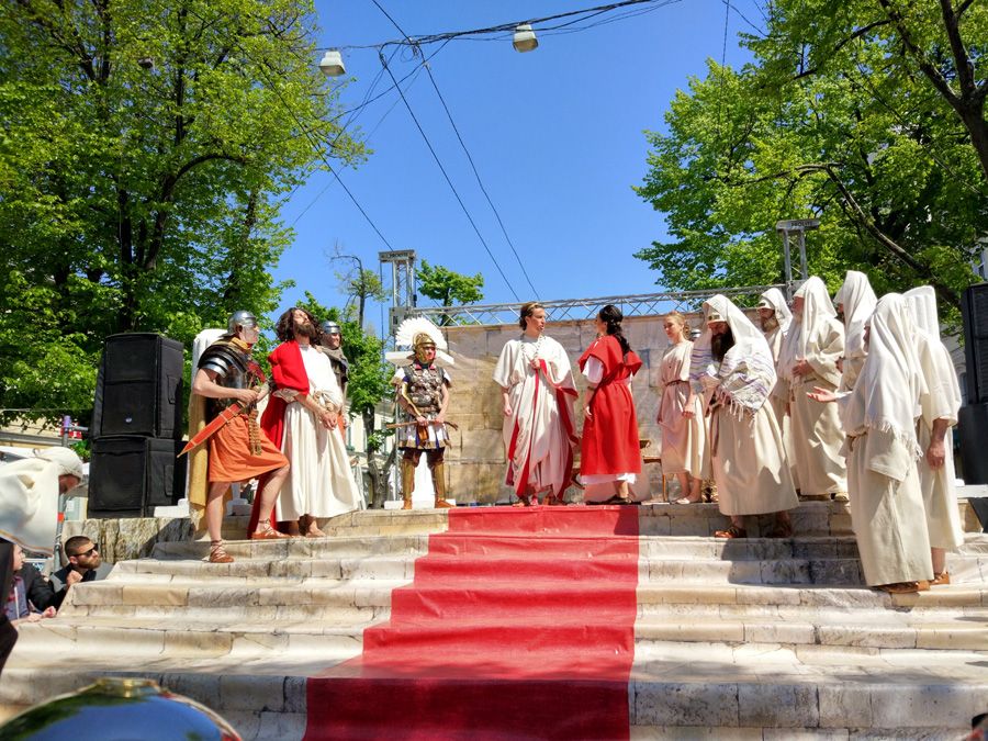 Давньоримський легіон і Дорога Скорботи на Дерибасівській - 55761 Давньоримський легіон і Дорога Скорботи на Дерибасівській - фото 55761