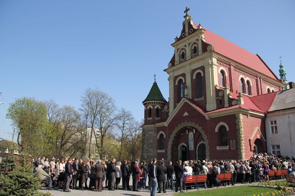 Які у Львові Плащаниці і як святять великодні кошики - фото 56376