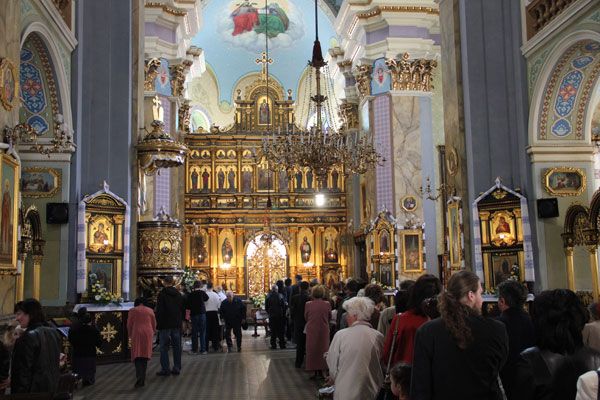 Які у Львові Плащаниці і як святять великодні кошики - фото 56382