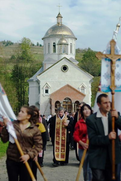 Незвичне паломництво - Хресна дорога в с. Опака - 56407 Незвичне паломництво - Хресна дорога в с. Опака - фото 56407
