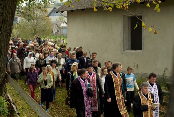 Незвичне паломництво - Хресна дорога в с. Опака - 56409 Незвичне паломництво - Хресна дорога в с. Опака - фото 56409