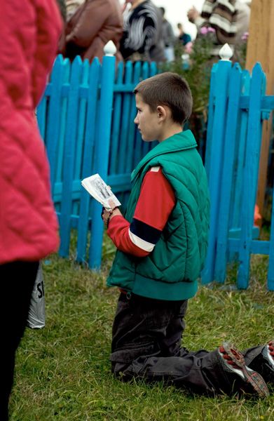 Незвичне паломництво - Хресна дорога в с. Опака - 56420 Незвичне паломництво - Хресна дорога в с. Опака - фото 56420