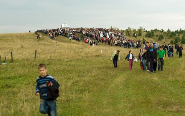 Незвичне паломництво - Хресна дорога в с. Опака - 56424 Незвичне паломництво - Хресна дорога в с. Опака - фото 56424