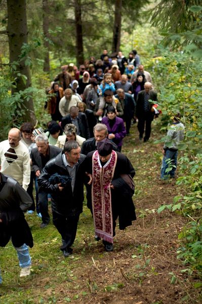 Незвичне паломництво - Хресна дорога в с. Опака - 56425 Незвичне паломництво - Хресна дорога в с. Опака - фото 56425