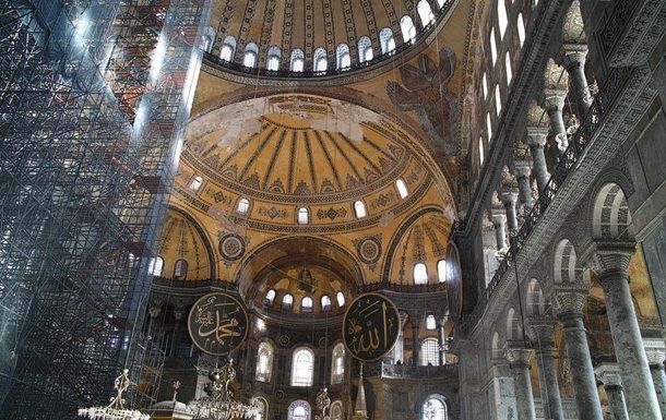 Попереджено  теракт у Софійському соборі Стамбула - фото 57899