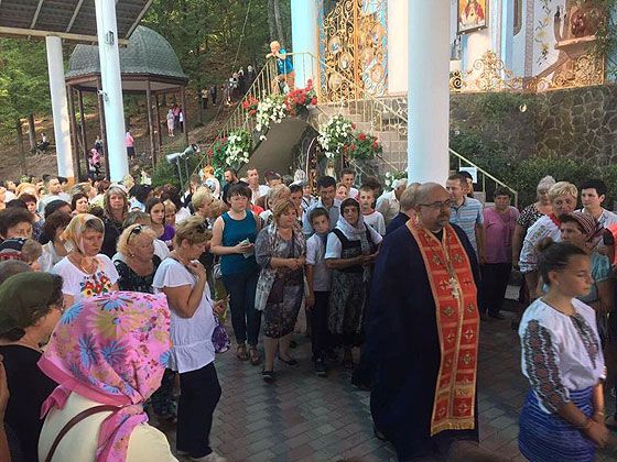 Fr. Atanasii among the pilgrims, photo from 2017  - фото 58771