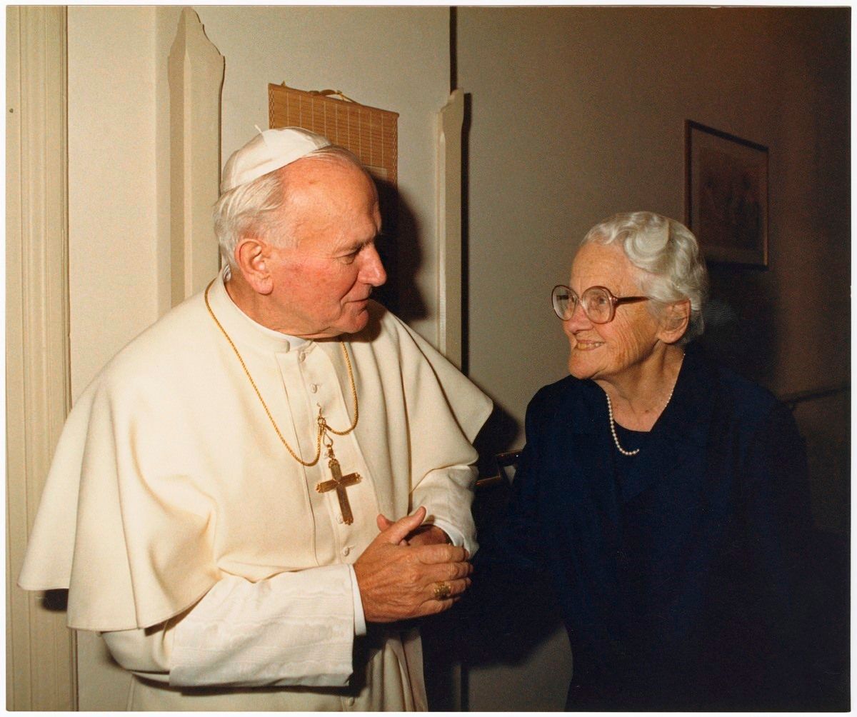 Папа Іван Павло ІІ та Кароліна Лянцкоронська - фото 59021