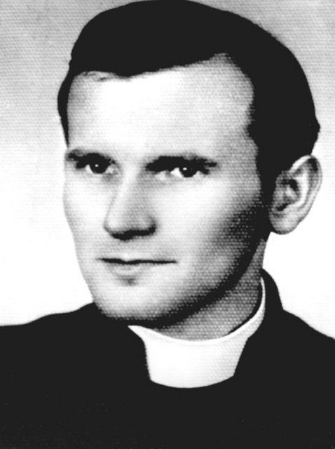 Karol Wojtyła appears in Vatican Archives - фото 59045