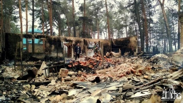 На Луганщині від пожеж постраждали дві парафії УПЦ МП - фото 59373