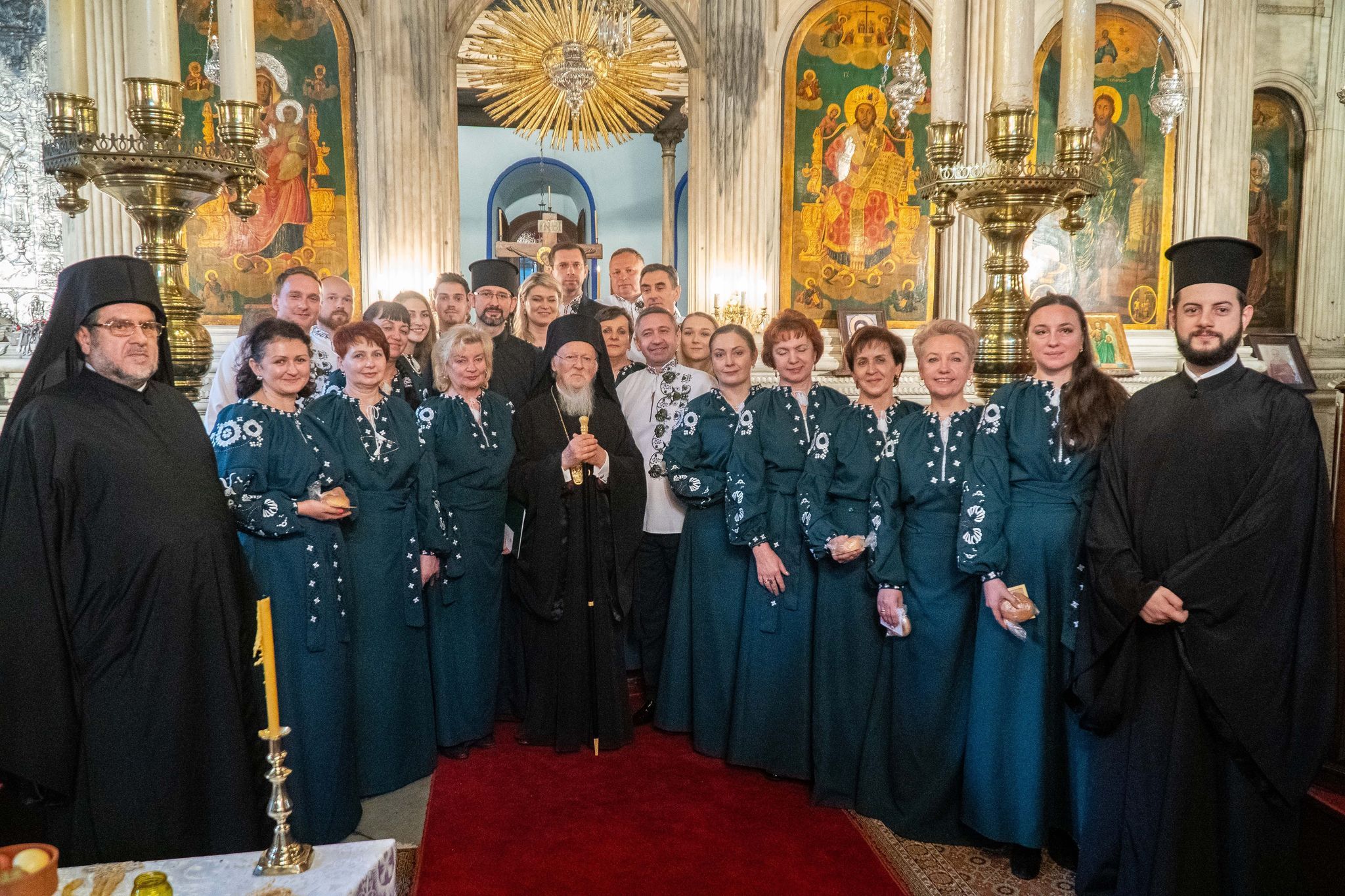Братський хор Ставрос після Літургії з Вселенським Патріархом - фото 61132