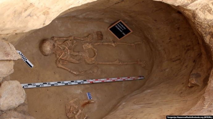 На Хортиці знайшли не пограбовану гробницю скіфського воїна, якій 2,5 тисячі років - фото 61720