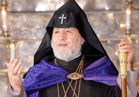 Католікос всіх вірмен закликав Пашиняна піти у відставку - фото 63022