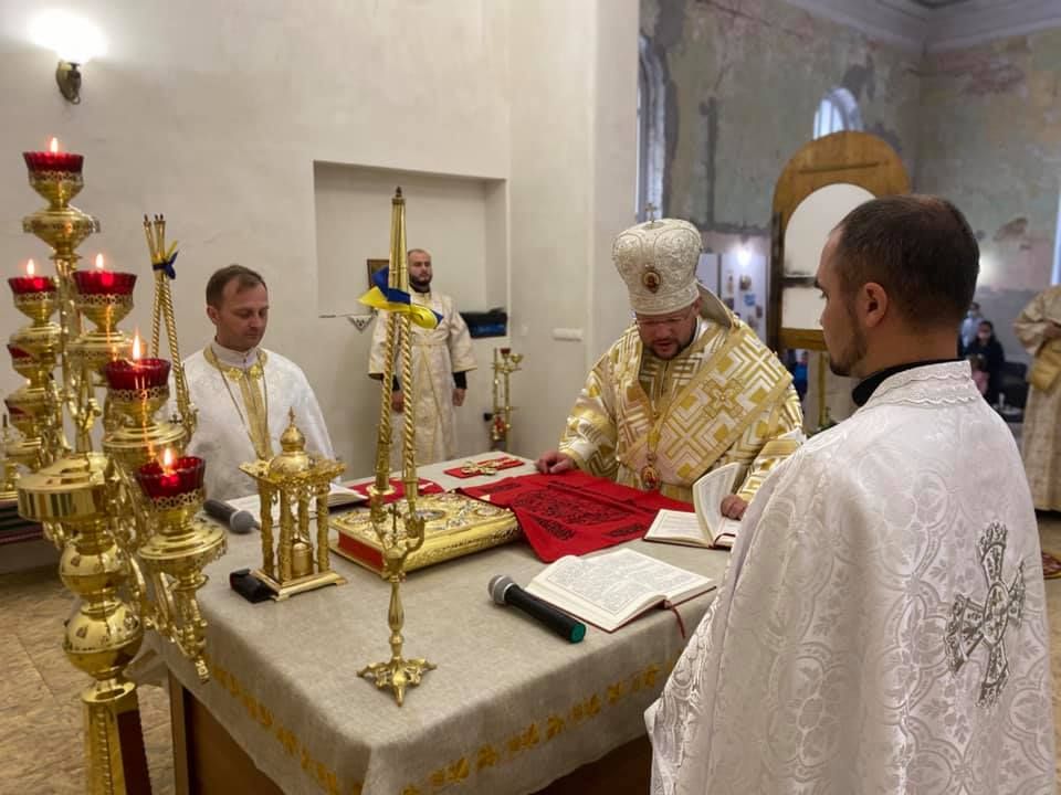 Дорогий гість: єпископ Степан (Сус) очолює Літургію в каплиці - фото 63214