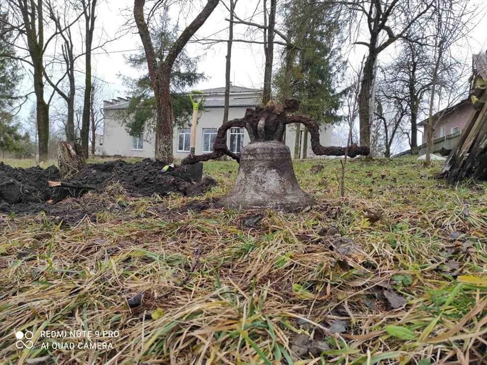 Різдвяне диво на Тернопільщині: віднайшли дзвін, закопаний під час окупації - фото 64159