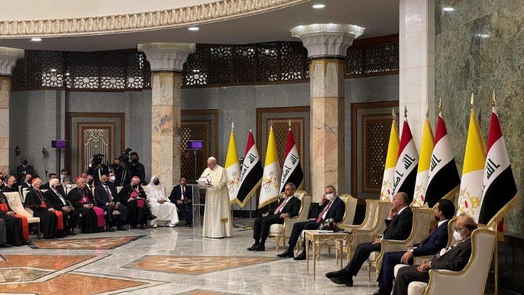 'Прибув як паломник миру', - Папа до влади Іраку - фото 68187