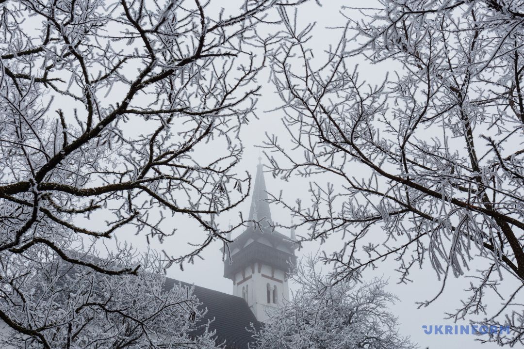 Фотоподорож: Реформатська церква у селі Паладь-Комарівці - фото 68709