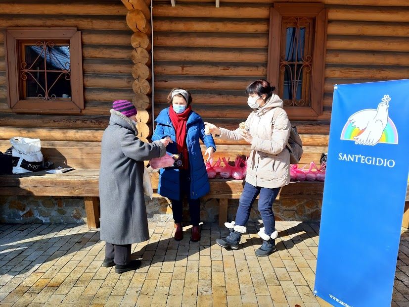 У Києві волонтери і бездомні провели панахиду в пам’ять про загиблих у морози - фото 68714