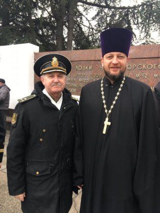Митрополит УПЦ МП пожаловался Зеленскому, что их священников не допускают к военному капелланству - фото 69179