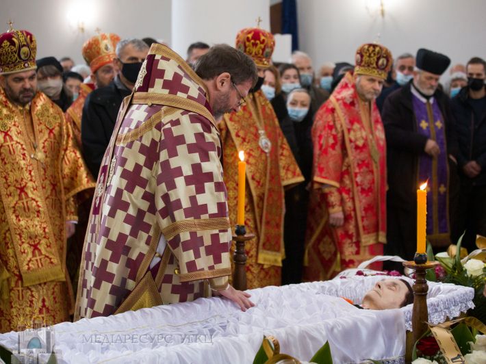 Тільки той розуміє біль втрати мами, хто сам його пережив, - Патріарх Святослав - фото 70524