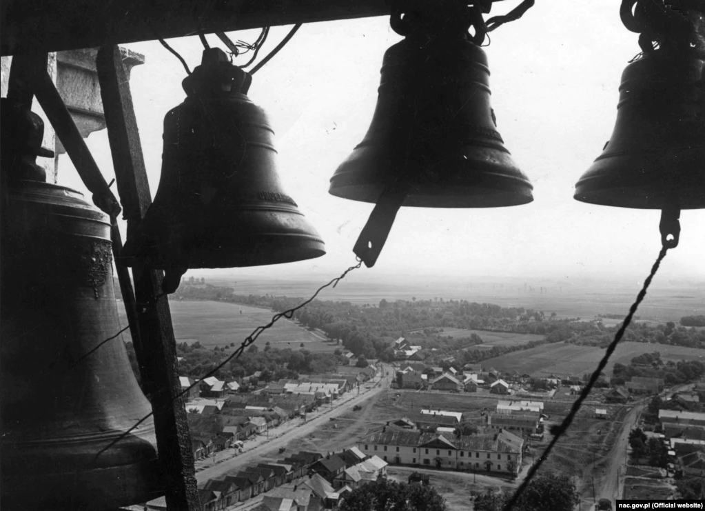 Вигляд на Почаїв із дзвіниці Почаївської лаври. Фотографія періоду 1918–1933 років - фото 71698