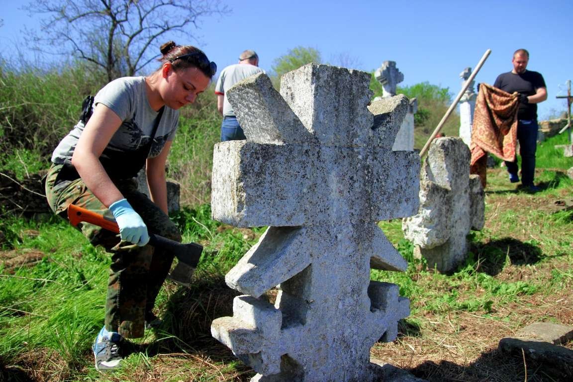 Найстаріше козацьке кладовище Одеси стало пам'яткою історії місцевого значення - фото 71982