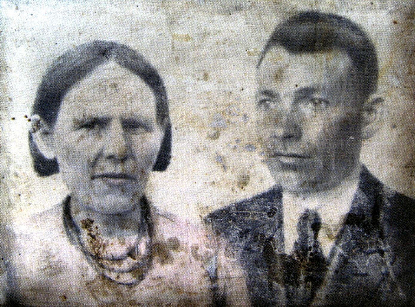 Anna and Piotr Kmieć, who sheltered eight Jews near Burshtyn - фото 72364