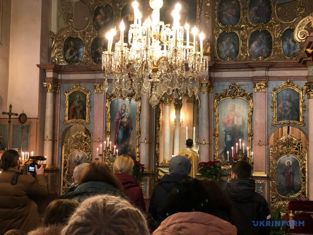 Українці у Відні: дві церкви – одна громада - фото 72790