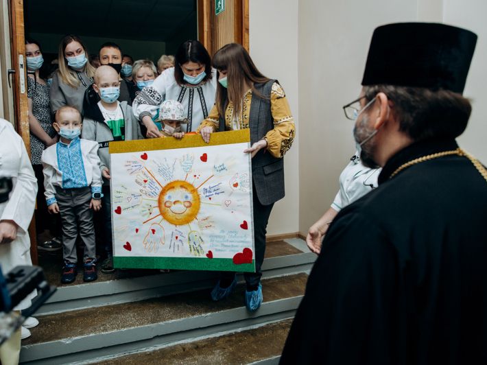Діти клініки зустрічають Патріарха Святослава - фото 73199