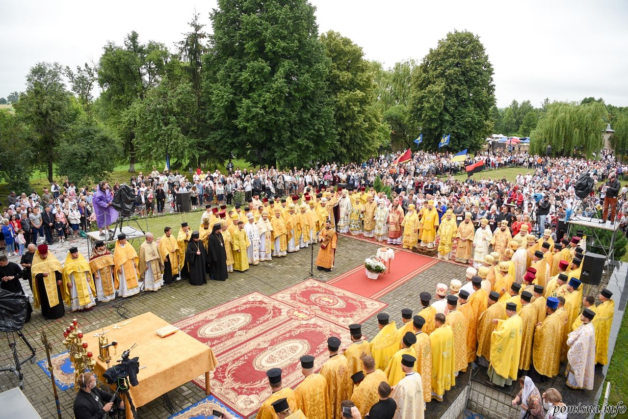 Предстоятель ПЦУ очолив Літургію у Свято-Георгіївському монастирі на Козацьких могилах - фото 75035