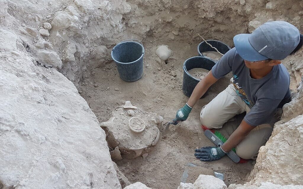 Ізраїльські археологи знайшли 3100-річний напис з ім’ям біблійного судді - фото 75586