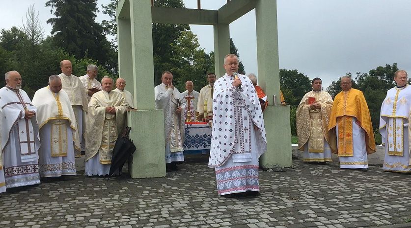 Священники Закарпатья и Львовщины просят нового нунция решить вопрос единства УГКЦ - фото 77882