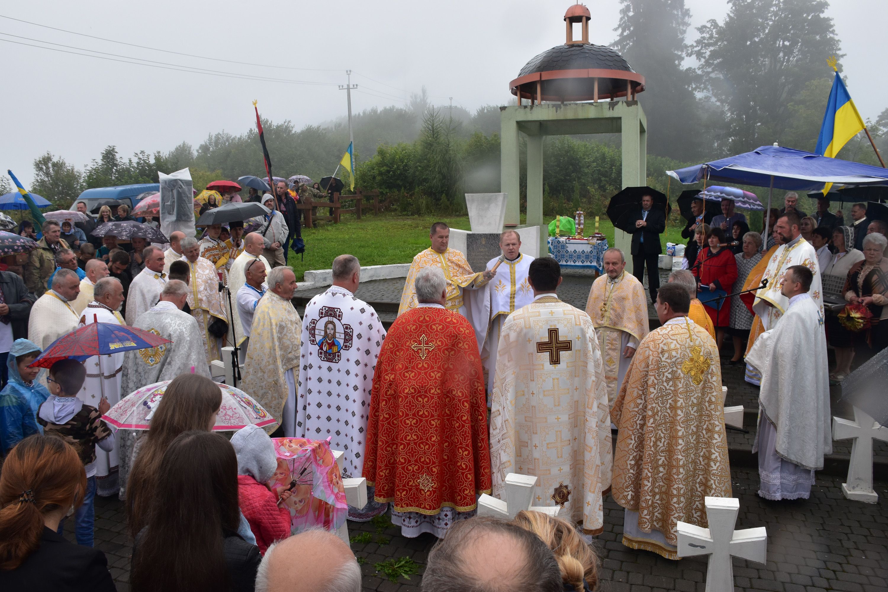 Священники Закарпатья и Львовщины просят нового нунция решить вопрос единства УГКЦ - фото 77885