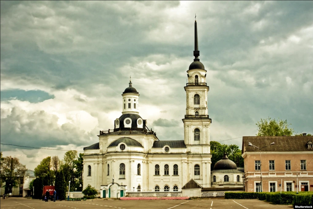 Воскресенський собор гетьмана Розумовського в місті Почепі - фото 80049