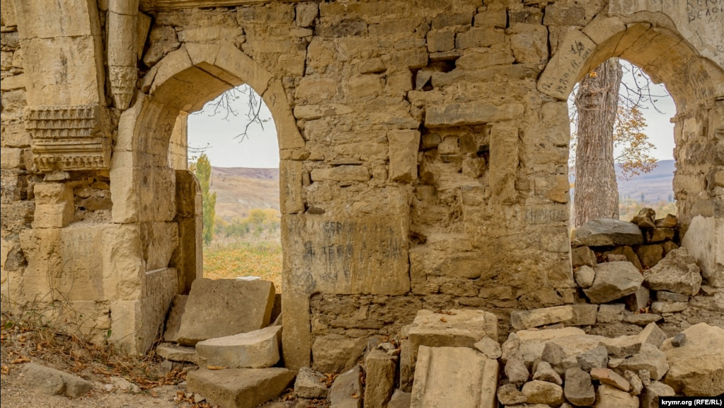 Сурб-Аменапркіч. У середньовічному вірменському храмі на березі Кучук-Карасу (фотогалерея) - фото 81329