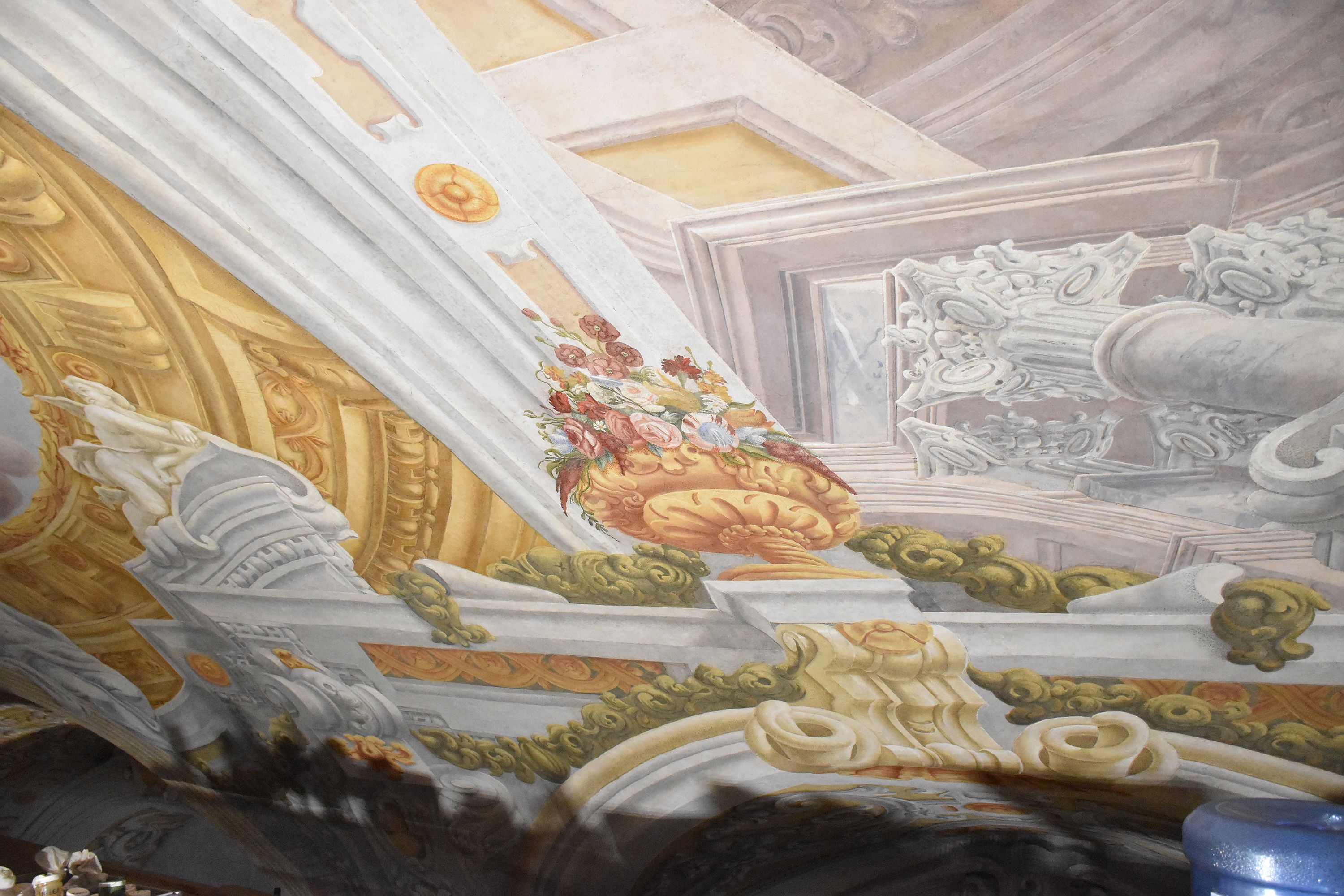 Гарнізонний храм Львова відкриває свої фрески - фото 82065