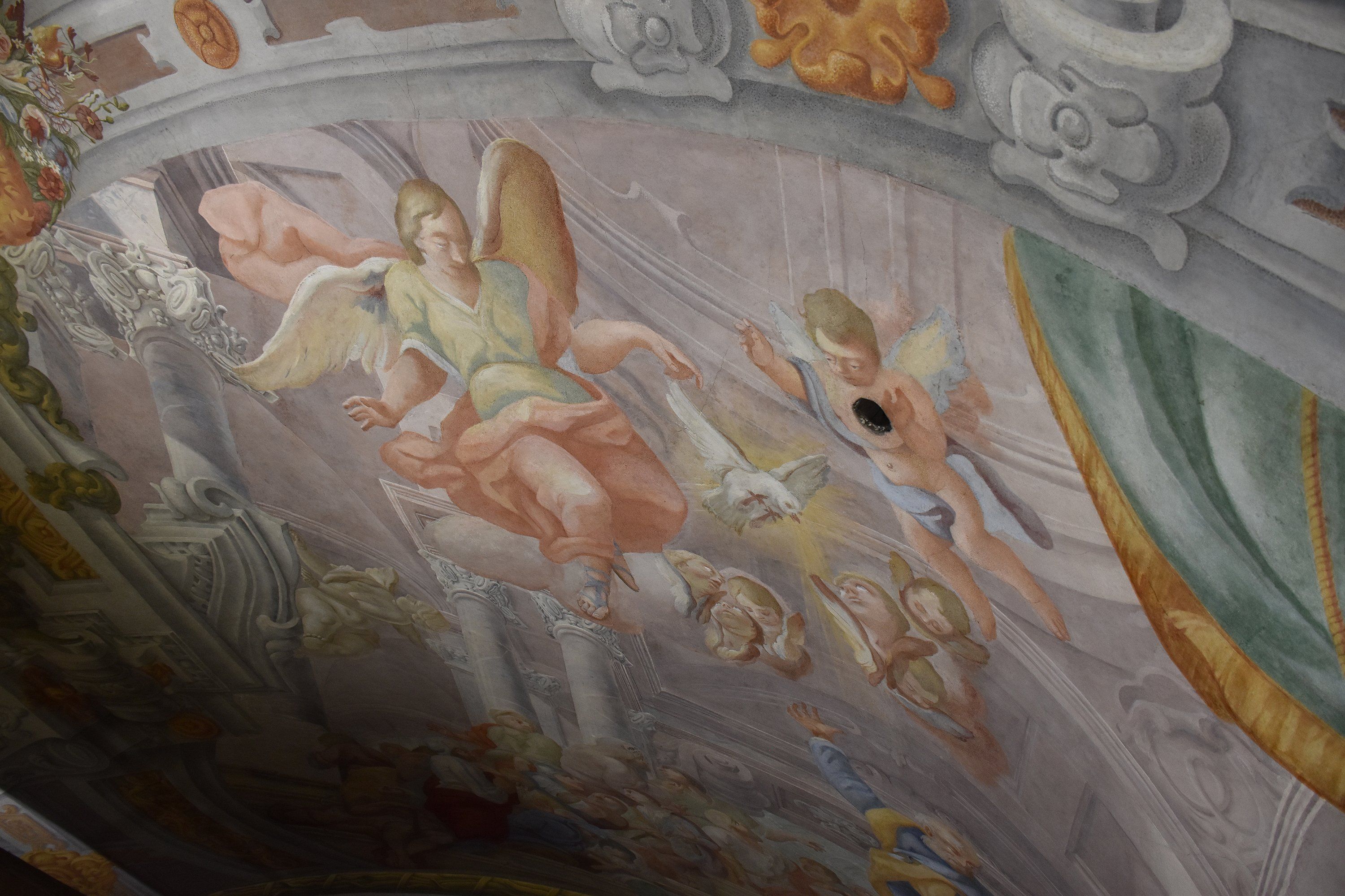 International project renovates priceless frescoes in historic Garrison Church in Lviv - фото 82764