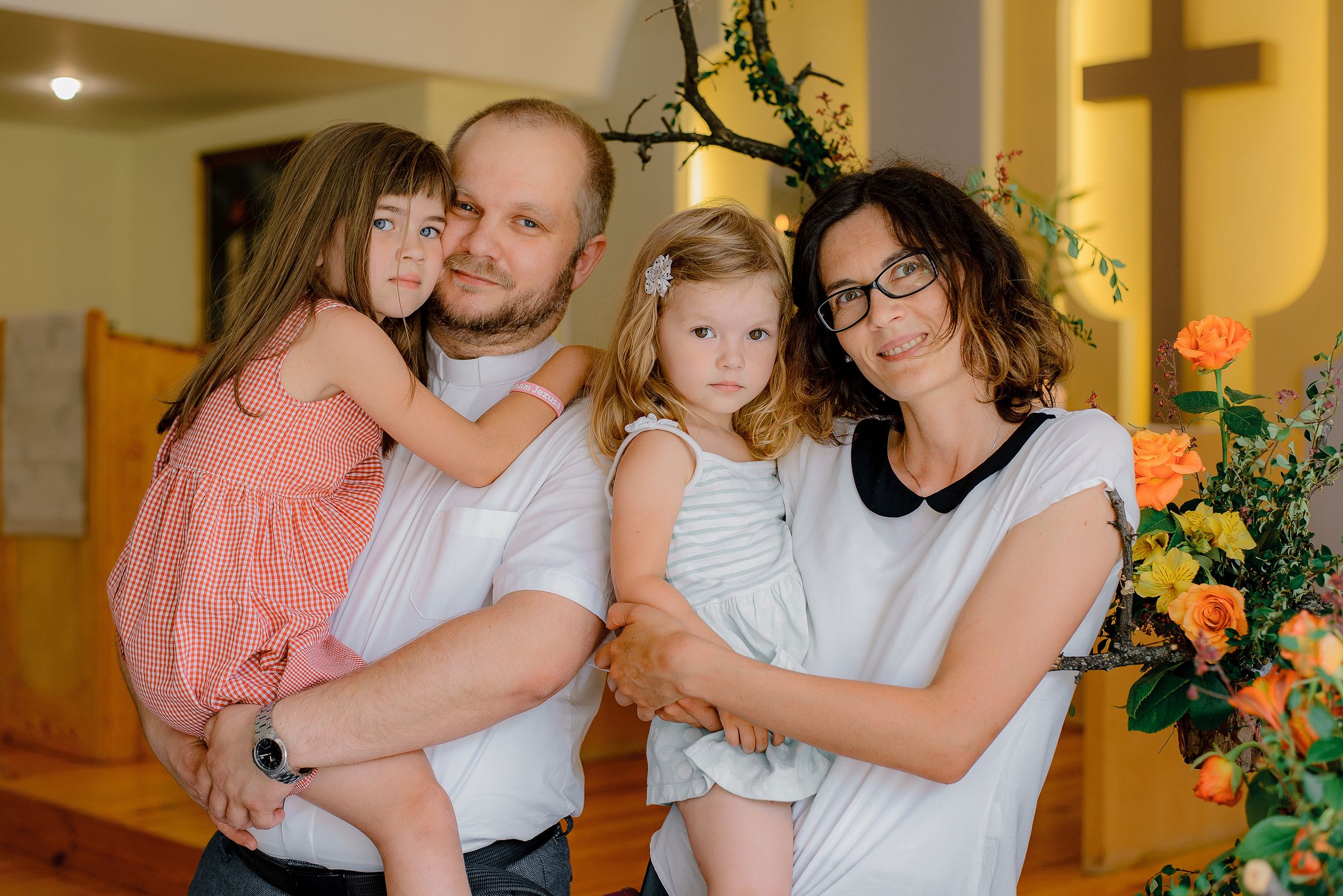 Павло Шварц зі своїми дівчатами і дружиною Агатою - фото 84503