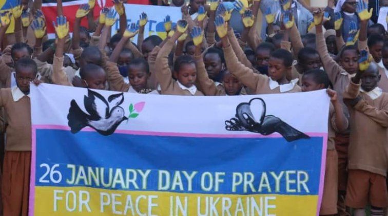 From Kenya to Spain: Catholics around the world prayed for Ukraine - фото 86179