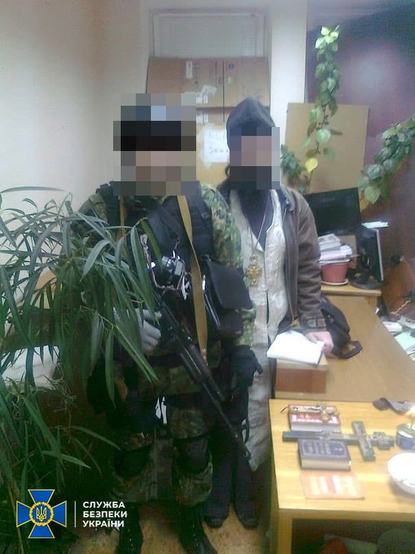 СБУ разоблачила священника в Луганской области, поддерживавшего «русскую весну» - фото 87581