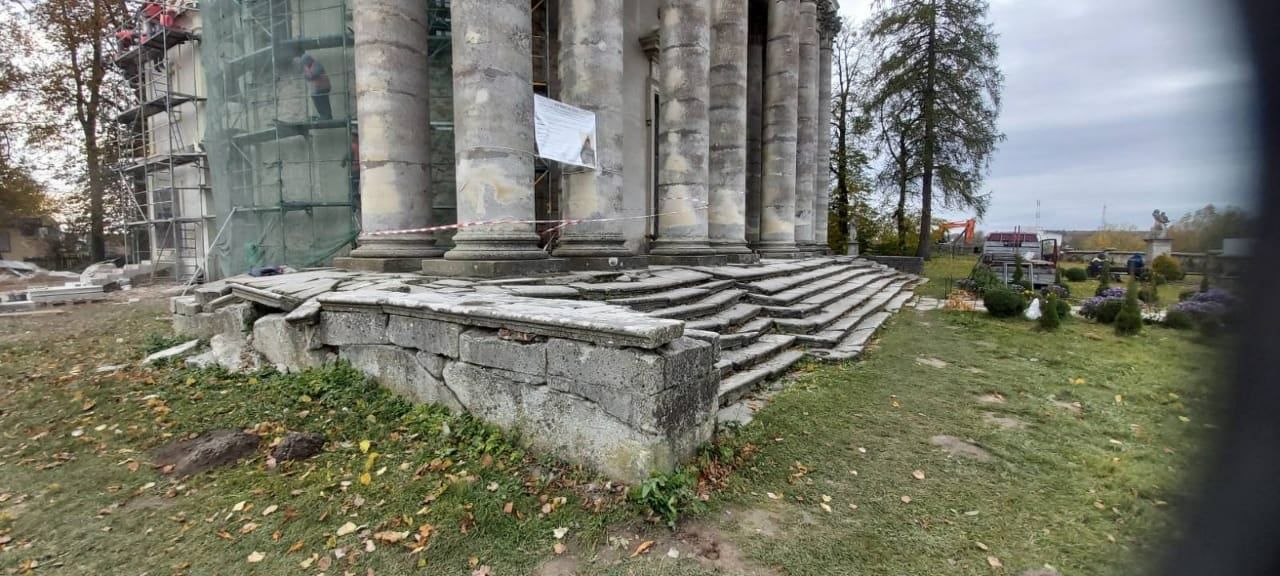 Завершено реставрацію відомого храму у Підгірцях, на Львівщині - фото 87611